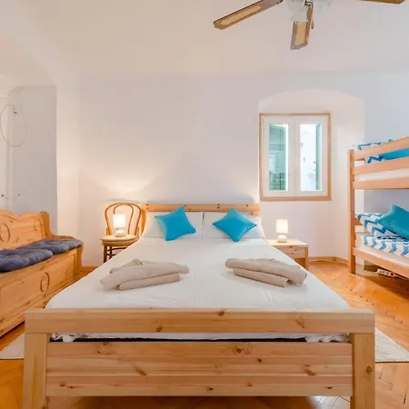 Lct Alberti Palace * Split