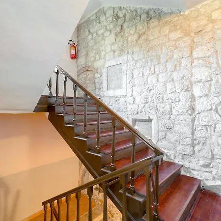 Lct Alberti Palace Apartment *