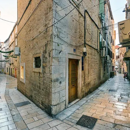 Lct Alberti Palace *