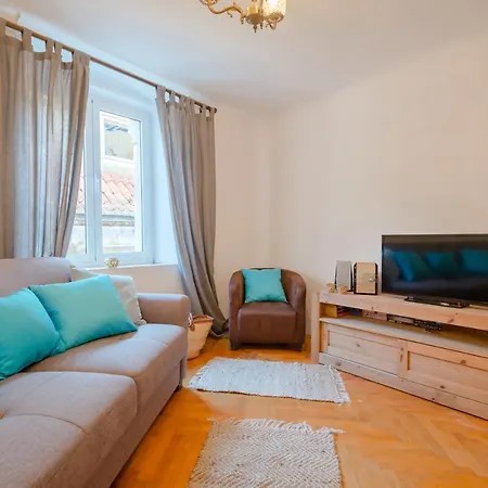 Lct Alberti Palace Apartment